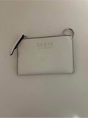 GUESS White Zip Card Case with Keyring
